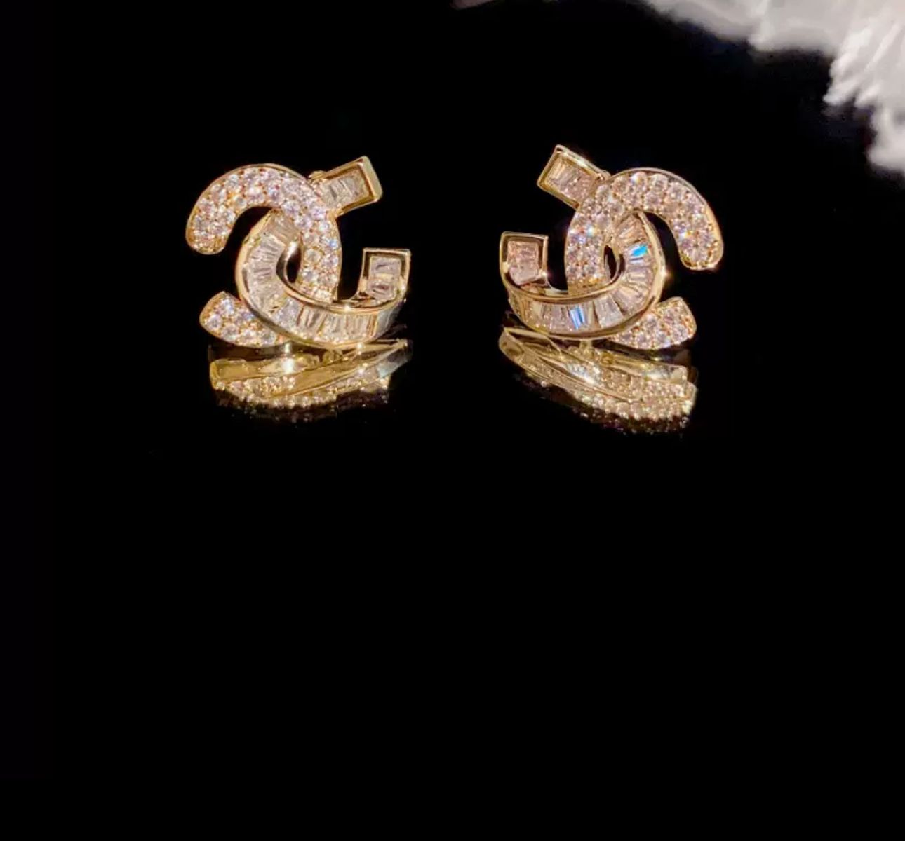 Double C earrings